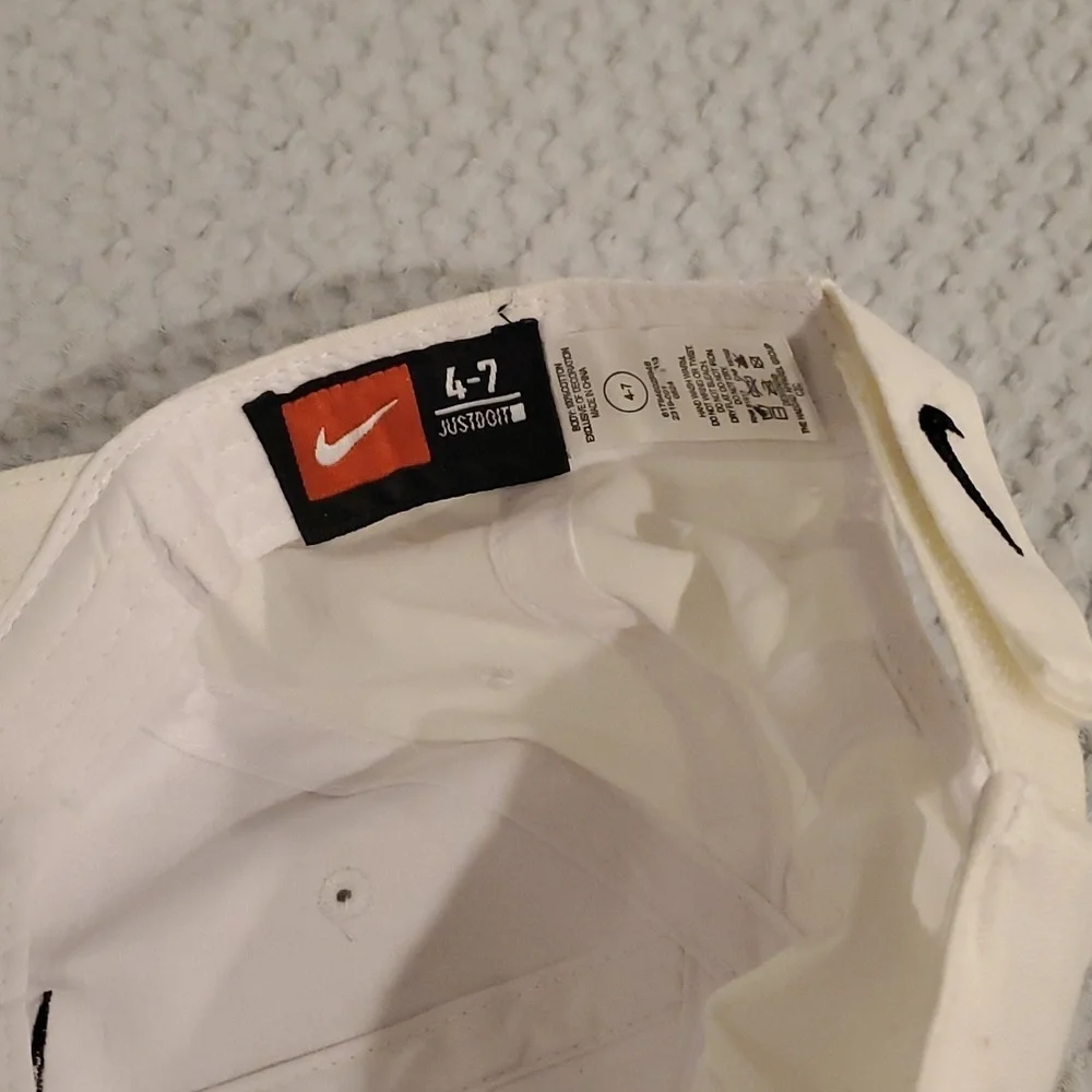 Nike Toddler Swoosh Hat Size 4 to 7 Years - Picture 4 of 5